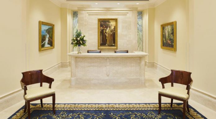 COMPLESSO RELIGIOSO O SALOTTO BUONO? Il Tempio della Chiesa di Gesù Cristo dei Santi degli Ultimi Giorni a Roma.