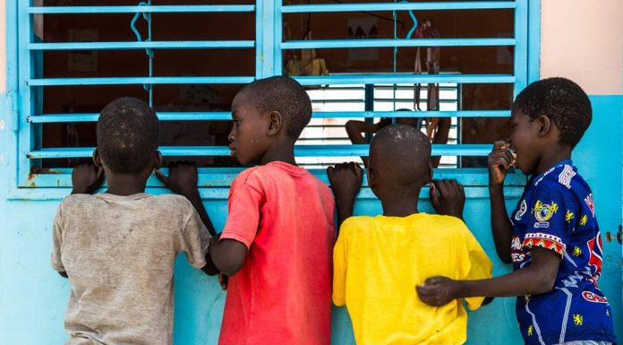 ALLA SCOPERTA DEL SENEGAL ATTRAVERSO LE IMMAGINI – DIRITTI ALL’OBIETTIVO