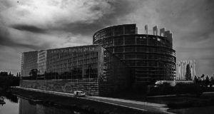 Scuola, architettura, capitale
